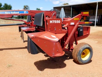 2014 New Holland H7550 Discbine Mower Conditioner