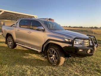 2018 SR5 hilux 