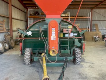 Richiger 950 bag loader 