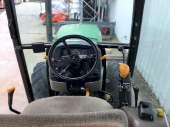 John Deere 5525 Vineyard/Orchard Tractor