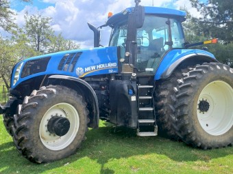 2015 New Holland T8.350 Tractor with 989.8 hrs