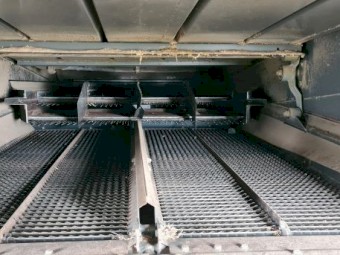 2001 CAT Lexion 450 Header w/ Macdon 962 36' Draper Front