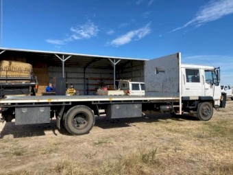 1993 Mitsubishi FK417WS Horse/Cattle/Tray Dual Cab Truck