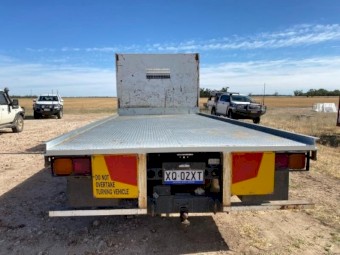 1993 Mitsubishi FK417WS Horse/Cattle/Tray Dual Cab Truck