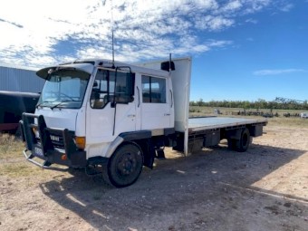 1993 Mitsubishi FK417WS Horse/Cattle/Tray Dual Cab Truck