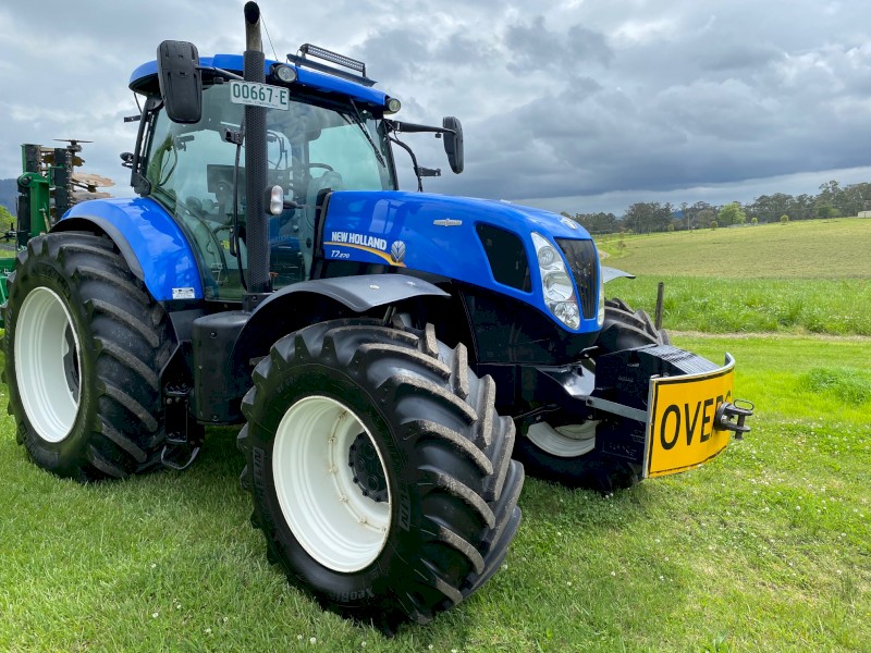 2013 New Holland T7.270 FWA Tractor