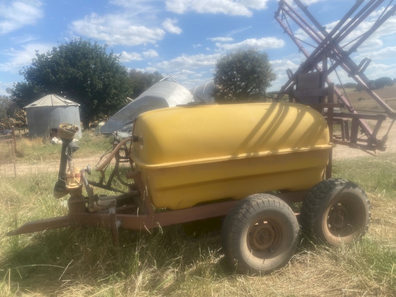 Hardi 2000L 40ft Boomspray