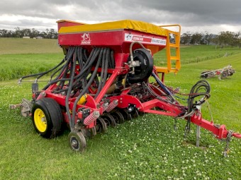 Duncan Disc Seeder with Press Wheels