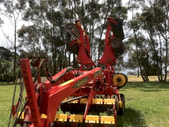 Vaderstad Carrier 650 Disc Seeder