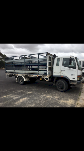 1997 Mitsubishi FK600 Flat Top Truck