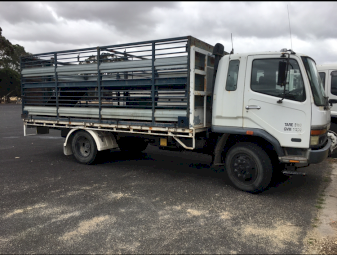 1997 Mitsubishi FK600 Flat Top Truck