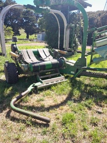 McHale HS2000 High Speed Bale Wrapper