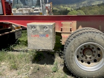 2013 Lusty Tipper Trailer 