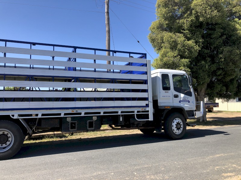 1998 Isuzu FVR950 Truck