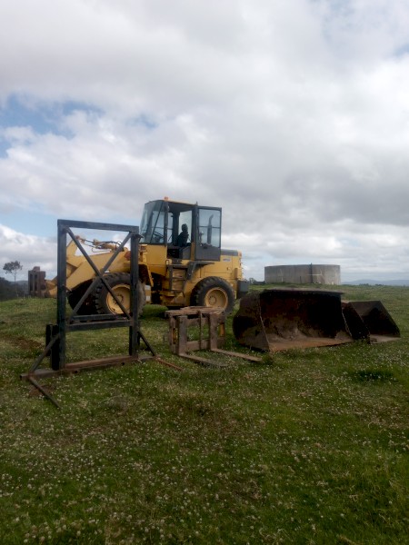Komatsu WA120-3 Loader