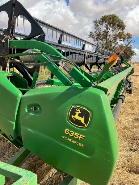 John Deere  635F Hydraflex