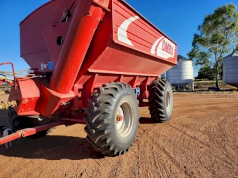Under Auction - (A235) 2011 OMBU 26T Chaser Bin 