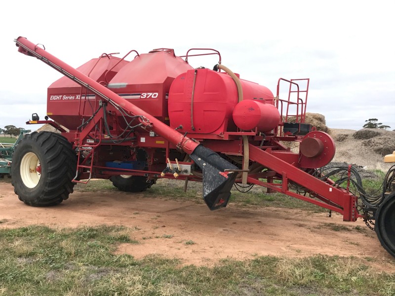 Morris 8370 XL Airseeder Bin