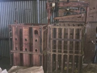 SHEEP HANDLING; SHEARING SHED EQUIPMENT