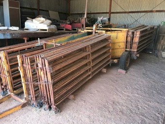 MCDOUGALL 52 PANEL PORTABLE SHEEP YARDS