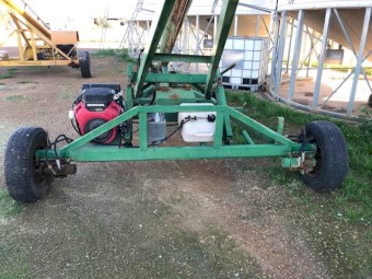 COLE 40 FT HYDRAULIC AUGER
