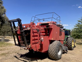 Massey Ferguson 190 4x4x8 Baler