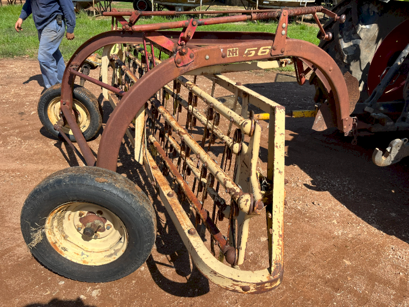 New Holland NH 56 Roller Bar rake