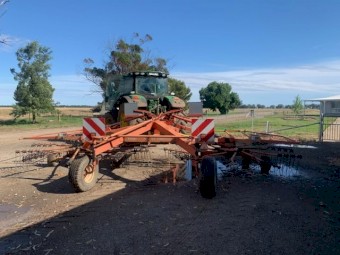 Kuhn Twin Rotor Hay Rake