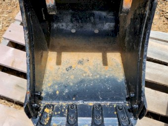 Bucket  Quicke Hitch Suit 3-8 ton excavator