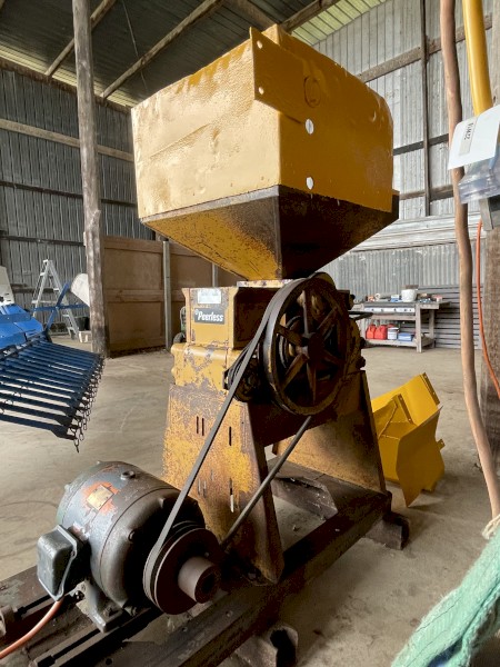 10 inch Peerless Roller Mill