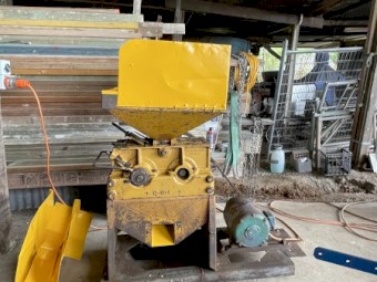 10 inch Peerless Roller Mill