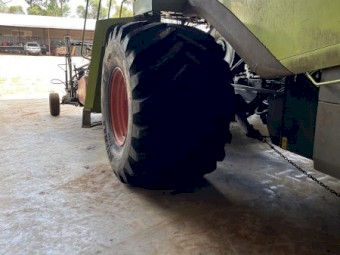 1050/50-32 tyres &Rims