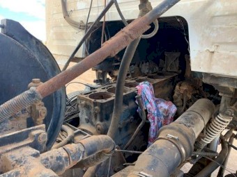 International Acco T2670 Truck