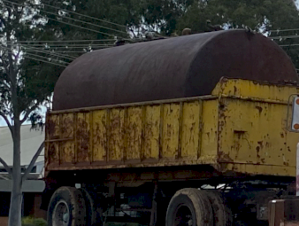 Single axle tipper 1950 1960 model