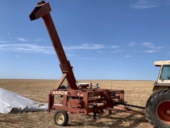 Akron E180 T Grain Bag Unloader