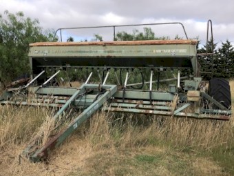 27 run 6 row John shearer combine