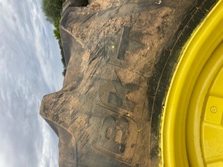 Set of 620/70R42 Rear Wheels