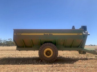 2010 Trufab Grain King 30 tonne Chaser Bin