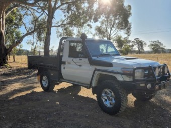 2015 79 series Toyota Landcruiser Single Cab