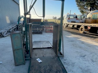 GRANITE ENGINEERING SINGLE PRESS/BALER