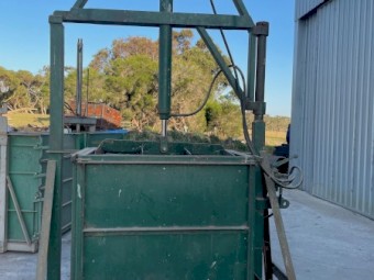 GRANITE ENGINEERING SINGLE PRESS/BALER