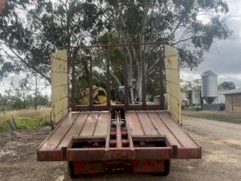 New Holland 1038 Stackliner