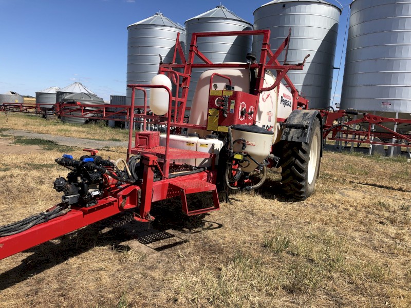 Pegasus 5000 L  with a 30 m boom