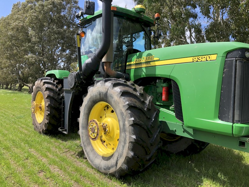 2004 John Deere 9320 Tractor