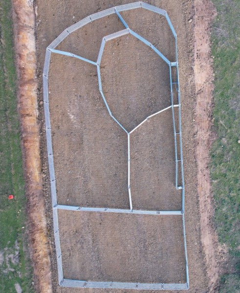 Sheep yards 580 head, Bugle race .
