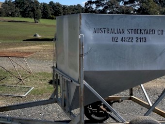 Trailed Feed out bin  - Australian Stockyards Company
