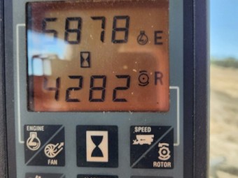 Case IH 2388 Header with 36' MacDon 1042 Front