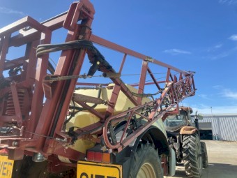 Hardi Commander 5000 Boom Spray