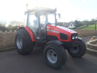 2001 Massey Ferguson MF 4235 Tractor