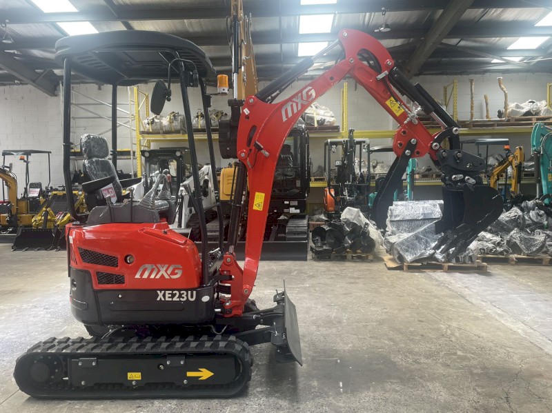 MXG Excavator XE23U Kubota Diesel Engine Swing Boom, Extendable Tracks
